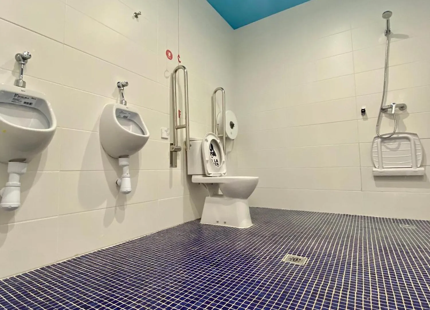 We Street Hostel - El Arenal-Albergue Juvenil El Arenal  Spanien